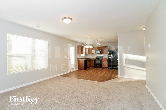 Foto del edificio - 231 Creekstone Ct