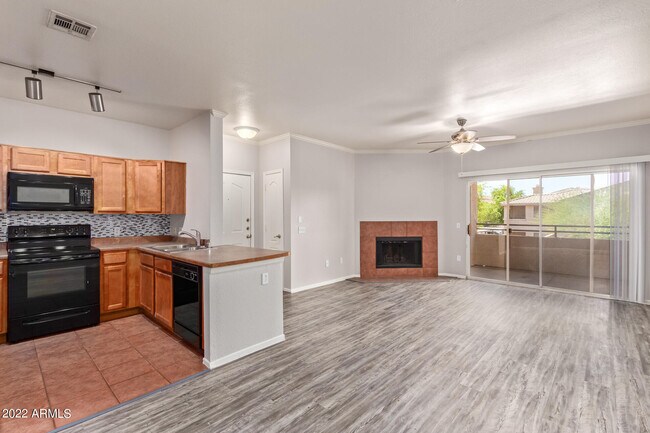 Foto del edificio - 16013 S Desert Foothills Pkwy