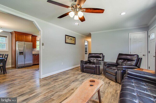 Foto del edificio - 7635 Poplar Rd