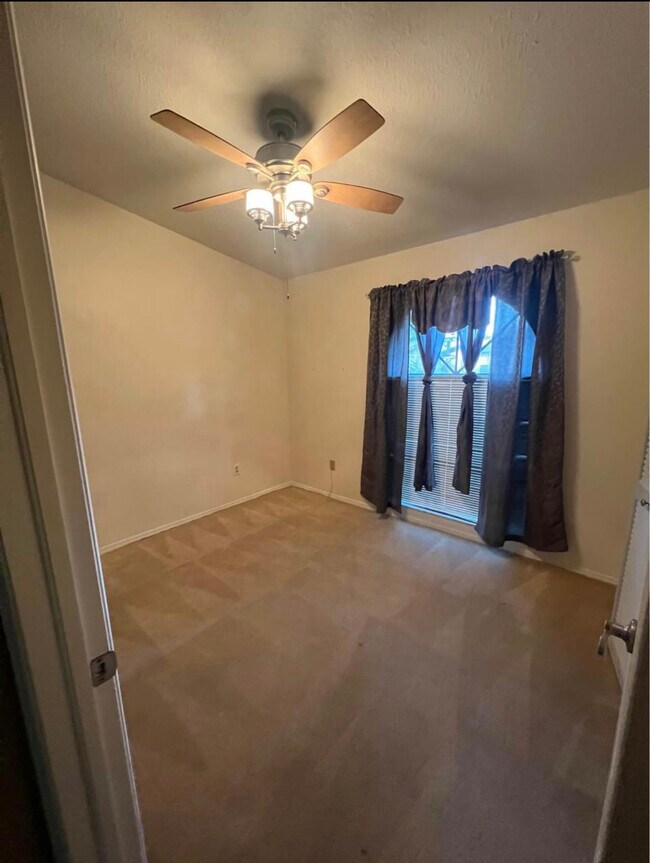 Building Photo - 2257 Fletchers Point Cir