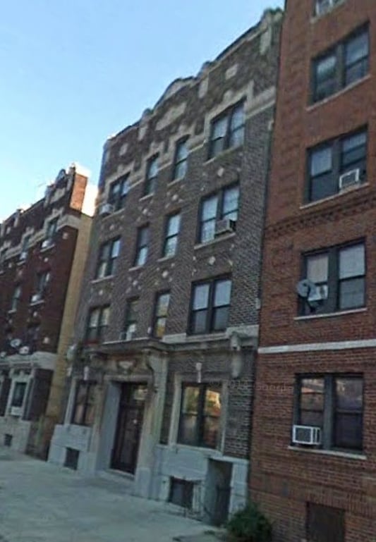 Primary Photo - 847 E 19th St