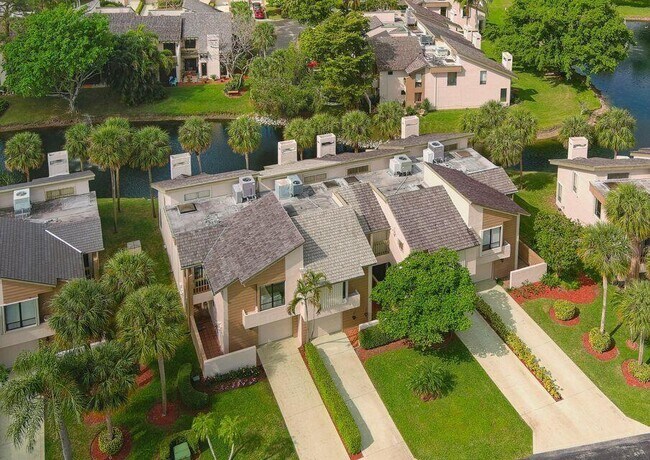 Foto del edificio - 22913 Ironwedge Dr