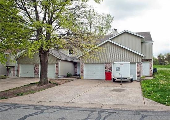 Foto del edificio - 212 Northeast Cedar Court