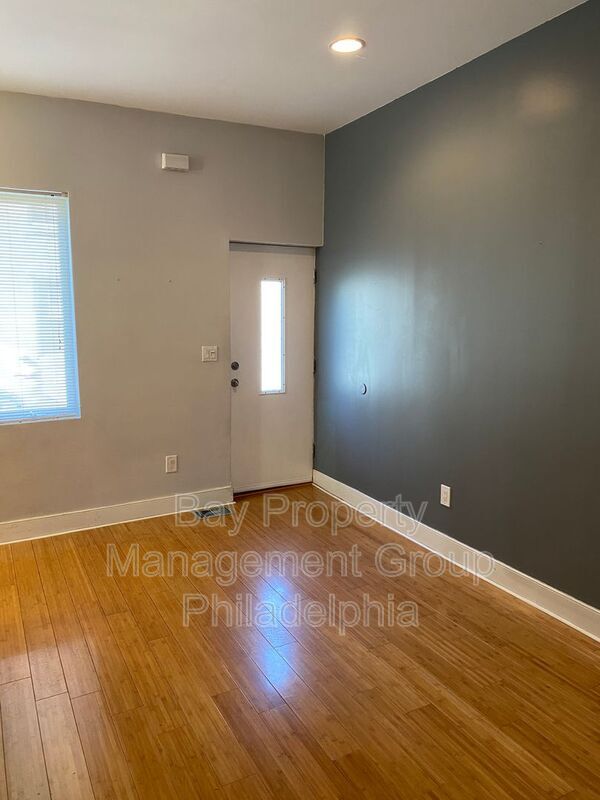 Foto del edificio - 2535 Webb St