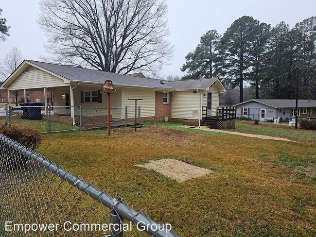 Building Photo - 3 br, 2 bath House - 2006 Carbonton Road