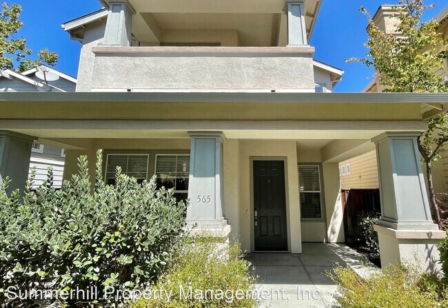 Building Photo - 3 br, 2.5 bath House - 565 Front Lane