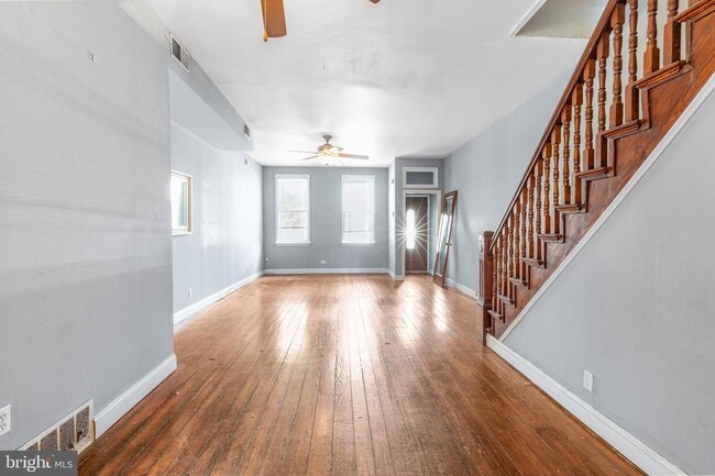 Building Photo - 248 E Girard Ave