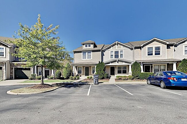 Building Photo - 735 Tulip Grove Rd
