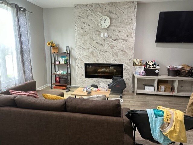 Foto del edificio - 985 Times Square Dr