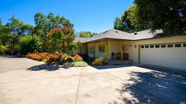 Foto del edificio - 8910 Jeannette Ave