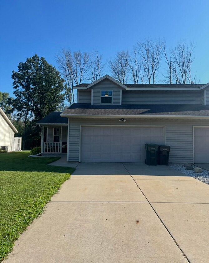 Primary Photo - 2043 Schanock Dr