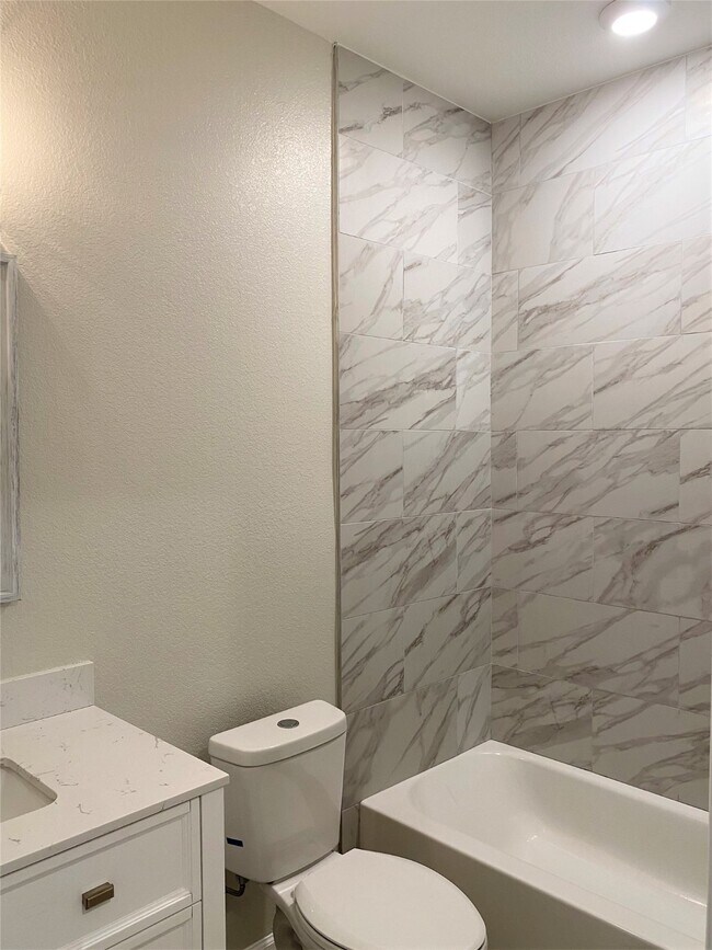 Foto del edificio - 7910 Avenue B