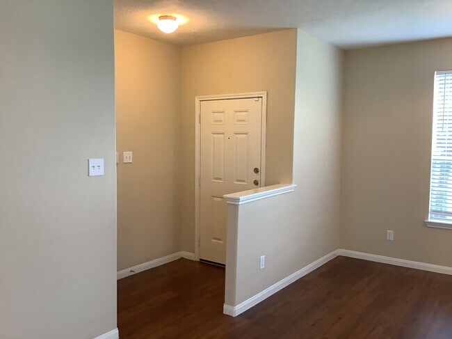 Foto del edificio - 2207 Steep Pine Trl