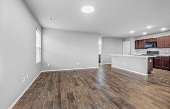 Building Photo - 236 E Anabranch Ct