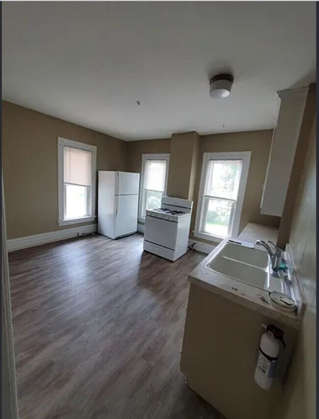 Foto del edificio - 101 Dean St NE