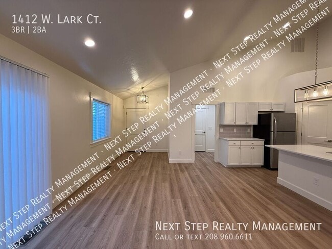 Foto del edificio - 1412 W Lark Ct