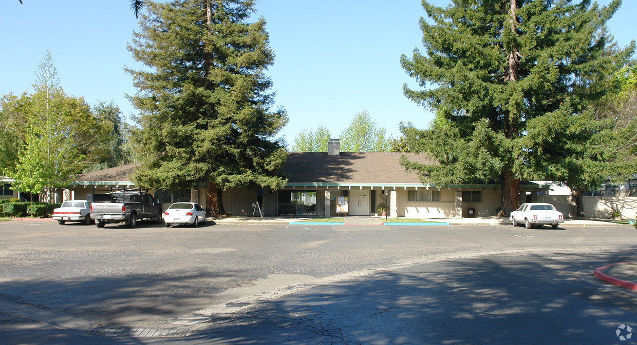 Primary Photo - Valley Village