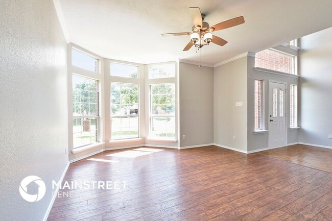 Building Photo - 8105 Fireside Dr