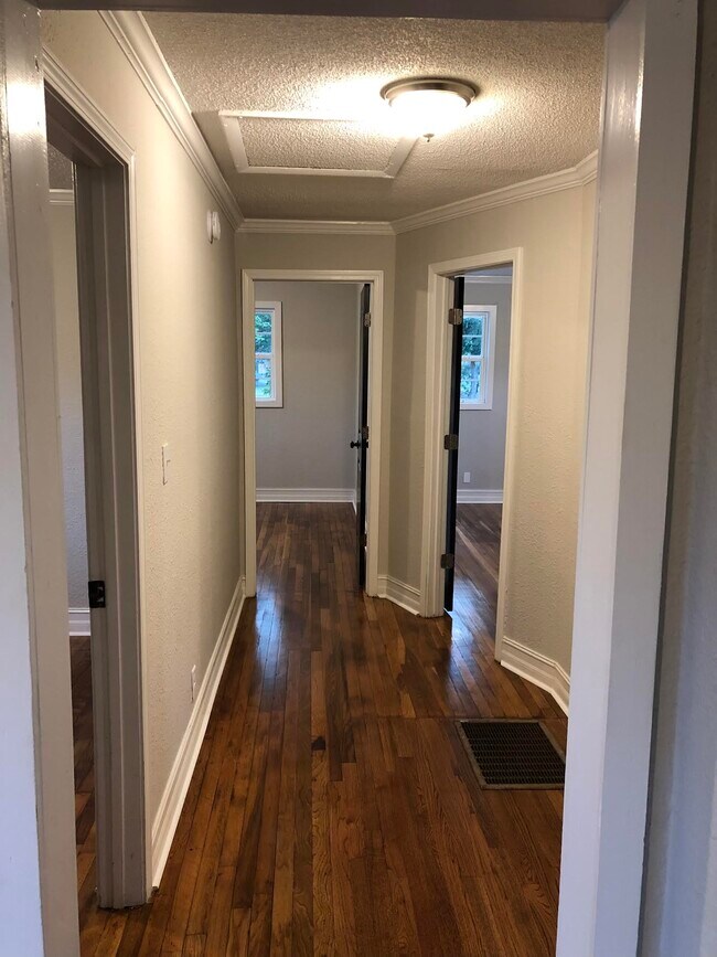 Foto del edificio - 114 9th St SE
