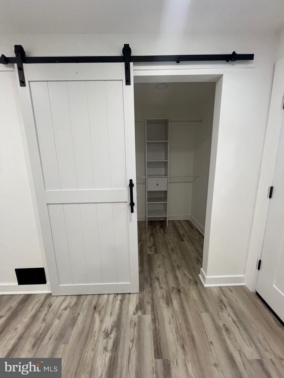 Foto del edificio - 169 Lawn Park Ave