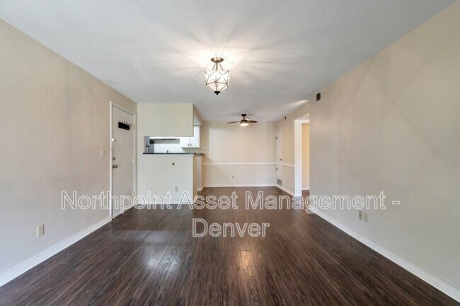 Building Photo - 1871 S Pitkin Cir