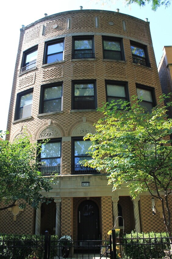 6310 N Rockwell St, Chicago, IL 60659 House Rental in Chicago, IL