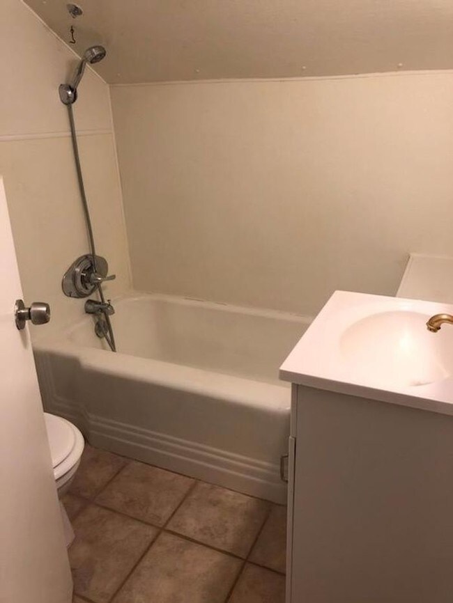 Foto del edificio - Old North End Charmer