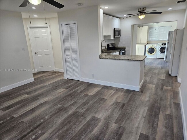 Photo - 2551 NE 7th Terrace House