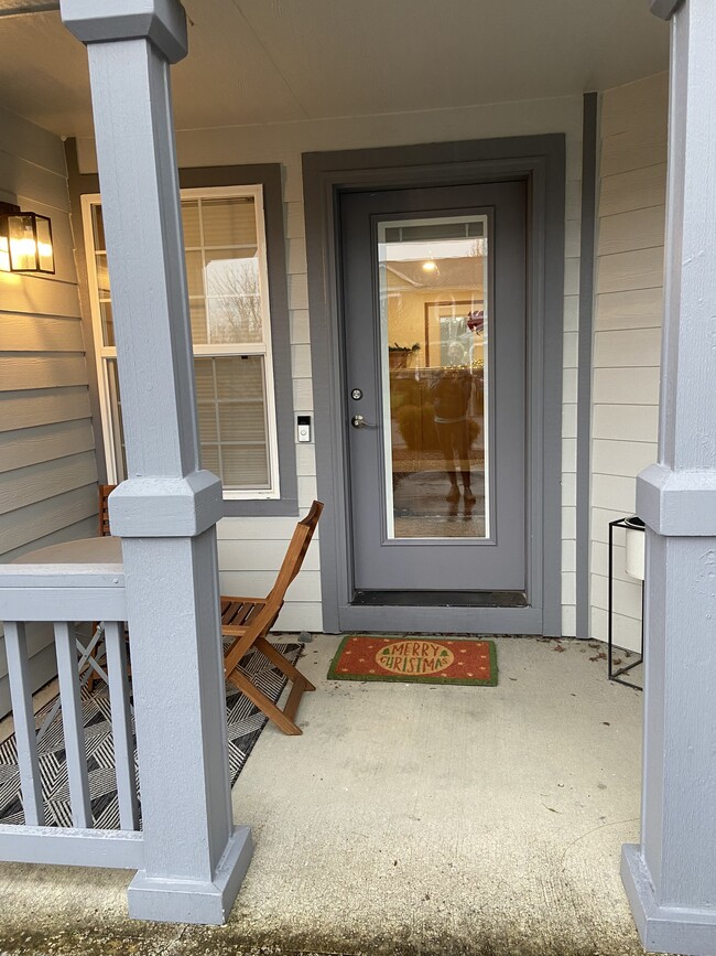 Foto del edificio - 318 NW 12th St