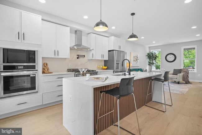 Foto del edificio - 4212 7th St NW