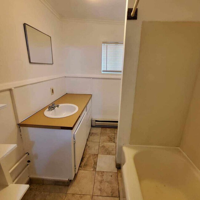 Foto del edificio - 407 Adams Ln