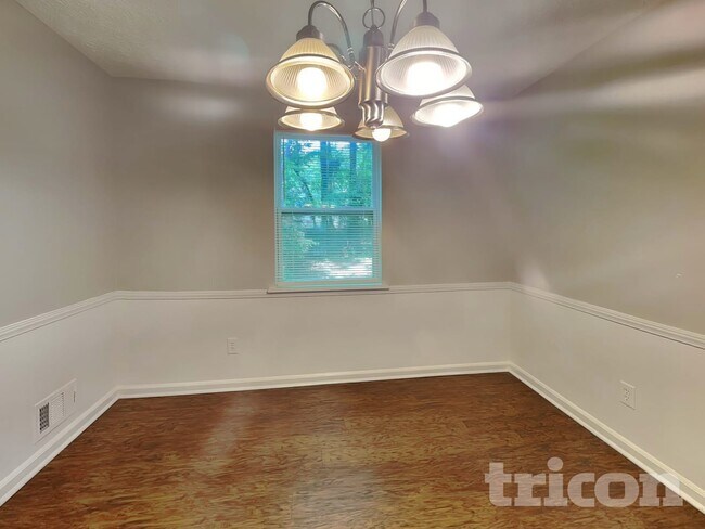 Foto del edificio - 5308 Omalley Ln
