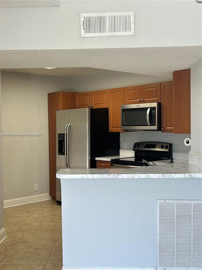 Foto del edificio - 8821 Wiles Rd