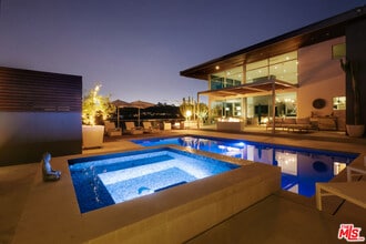 Building Photo - 2651 Nichols Canyon Rd