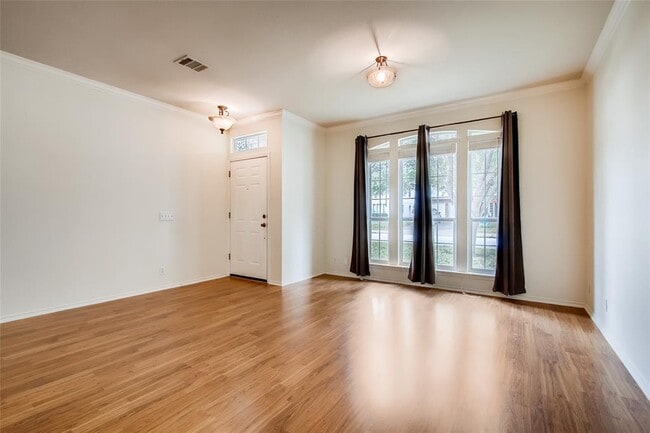 Foto del edificio - 3217 Tehama Ct