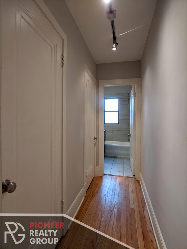Foto del edificio - 2315 N Rockwell St