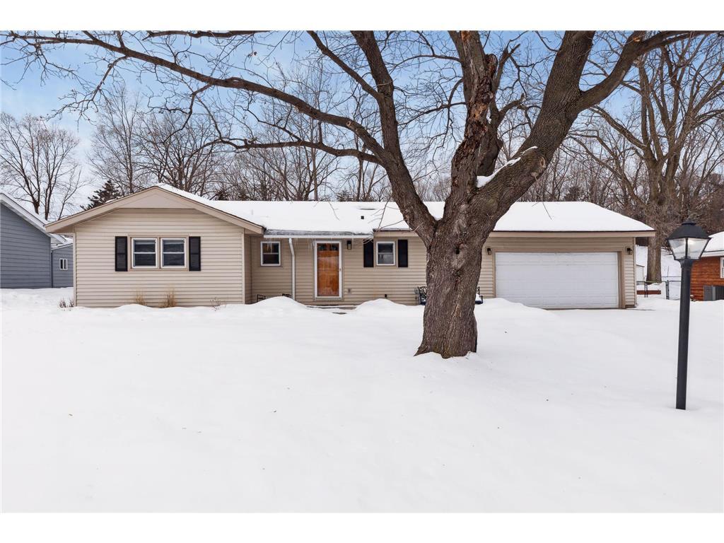 2243 Apache St, Mendota Heights, MN 55120 House Rental in Mendota