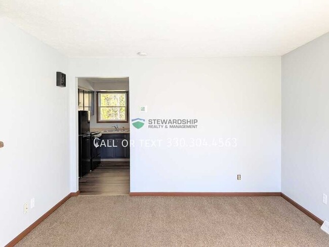 Foto del edificio - 127 Elm St NE