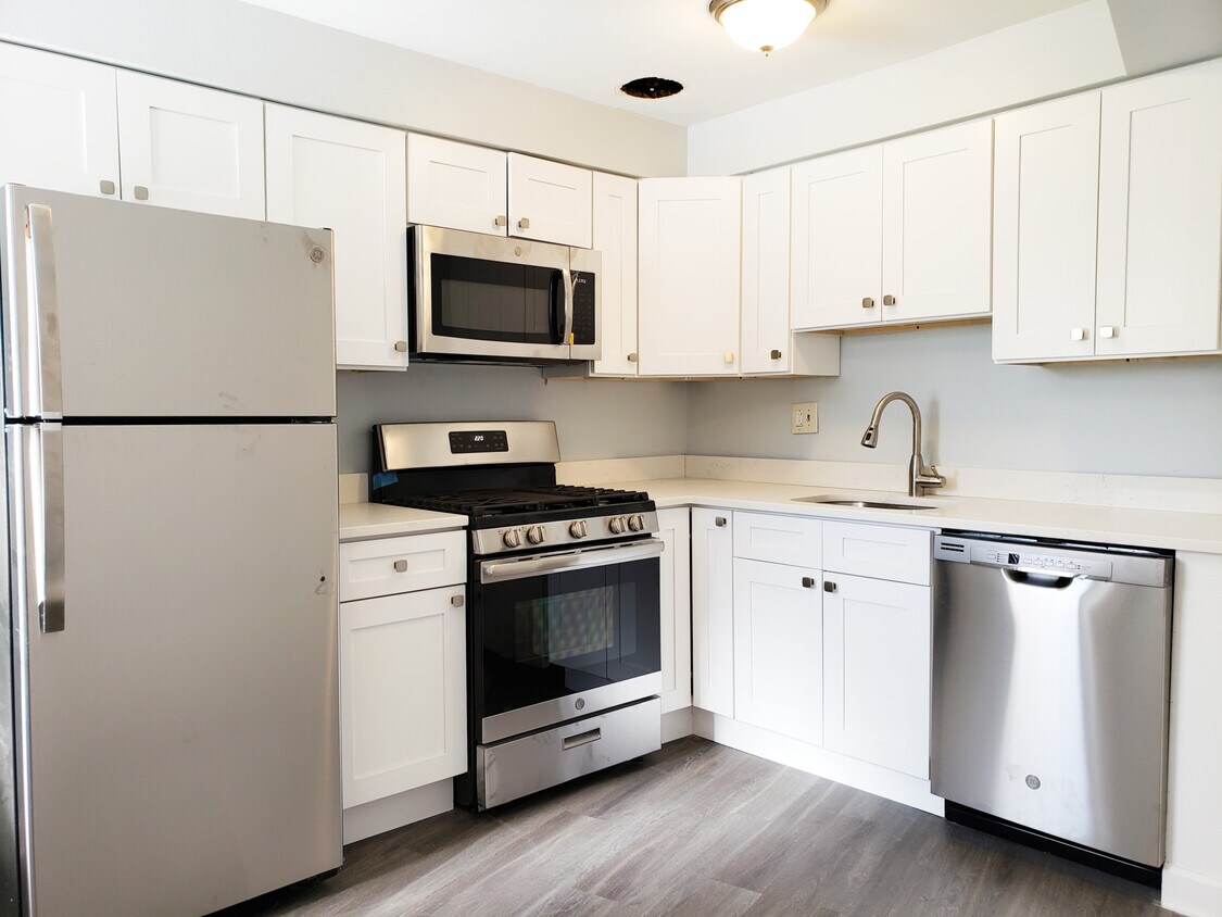 Foto principal - 10214 S Walden Pky