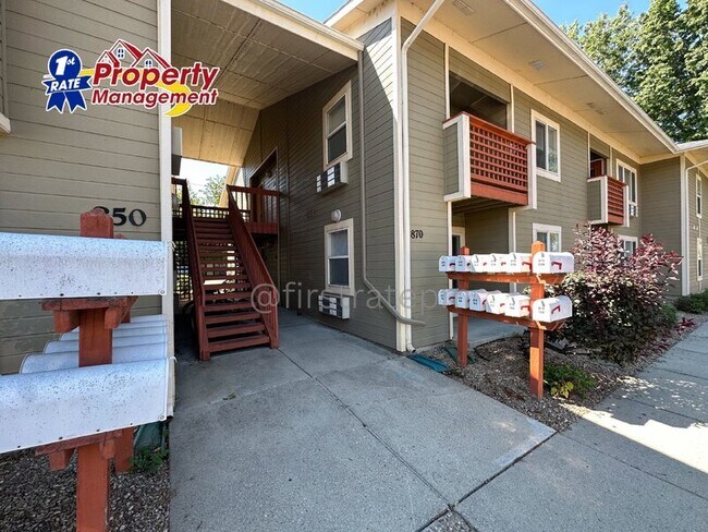 Foto del edificio - 870 W. Belmont Street