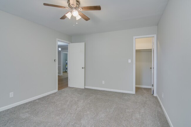 Building Photo - 1925 Heckle St