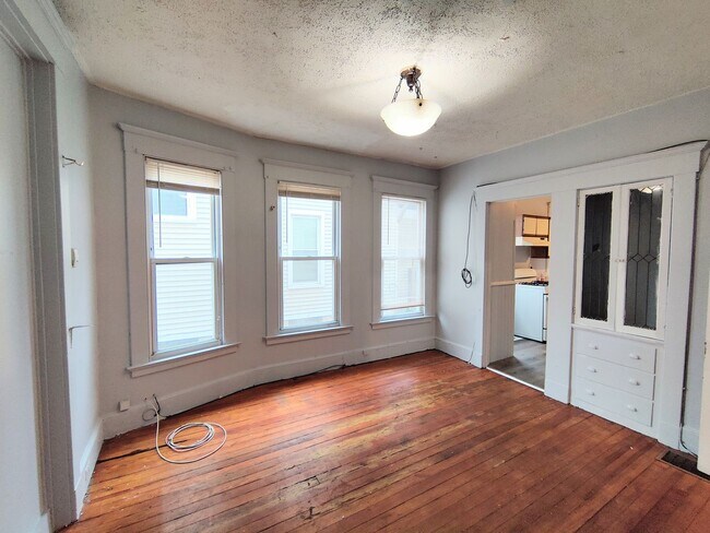 Foto del edificio - 1644 Chapel St