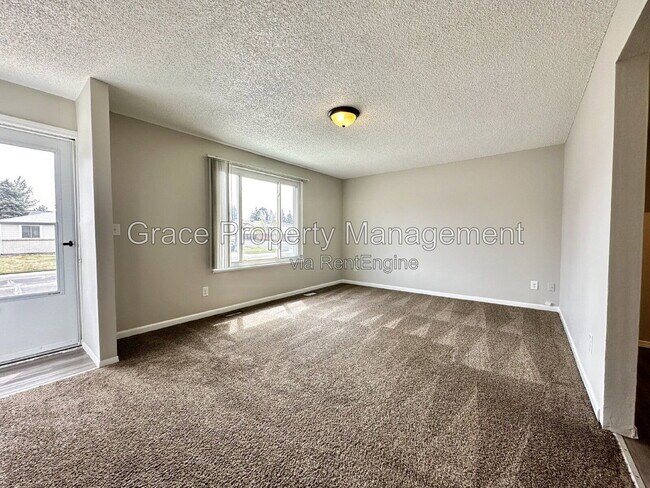 Foto del edificio - 3801 E 117th Ave