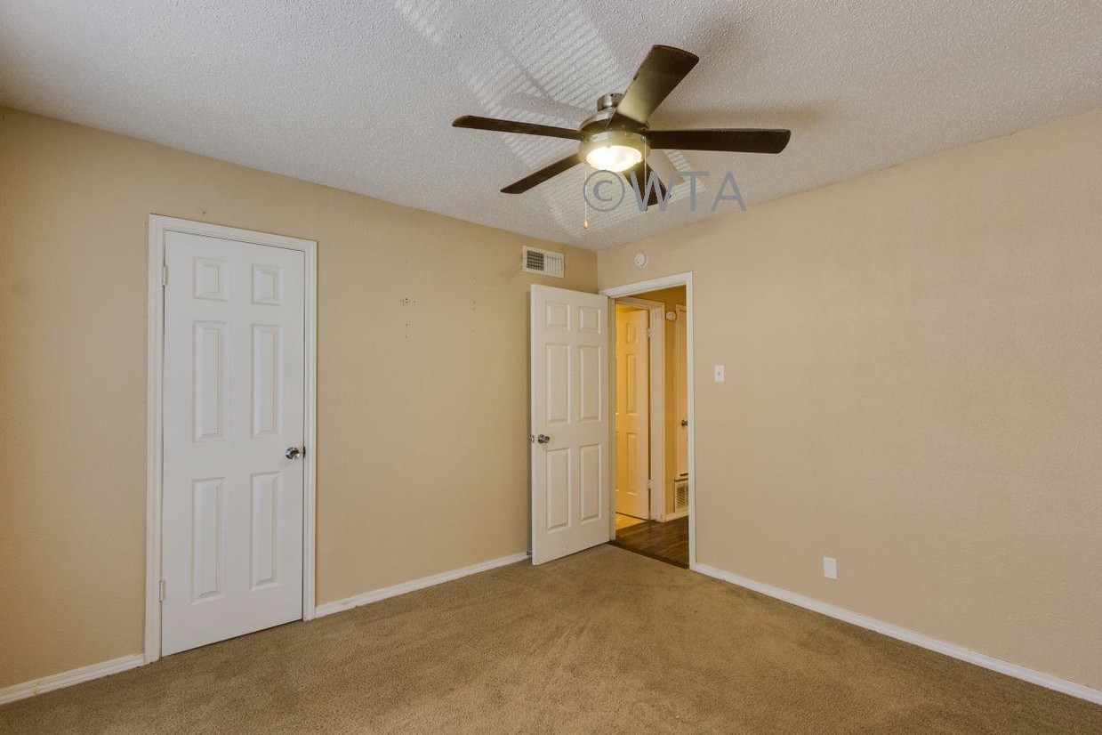 Primary Photo - 3 bedroom in San Antonio TX 78213