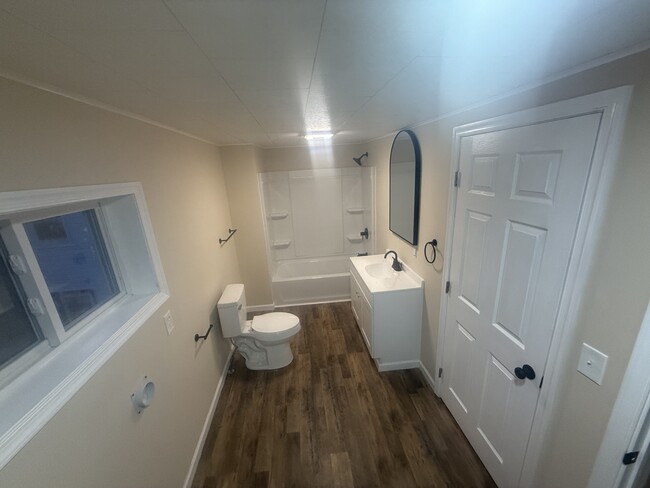 Baño 1 - 192 Mahanoy St