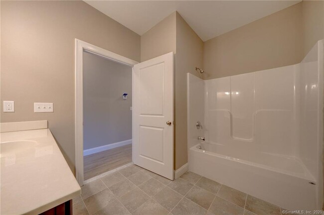 Building Photo - 37 Hunters Ln