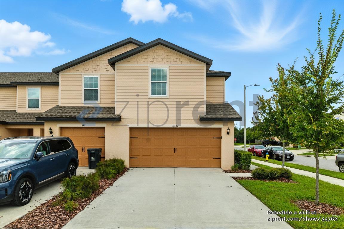 Foto principal - 5309 New Friendship Pl