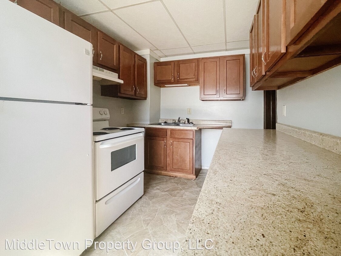 3 br, 1 bath House 1316 E Centennial Ave House for Rent in Muncie