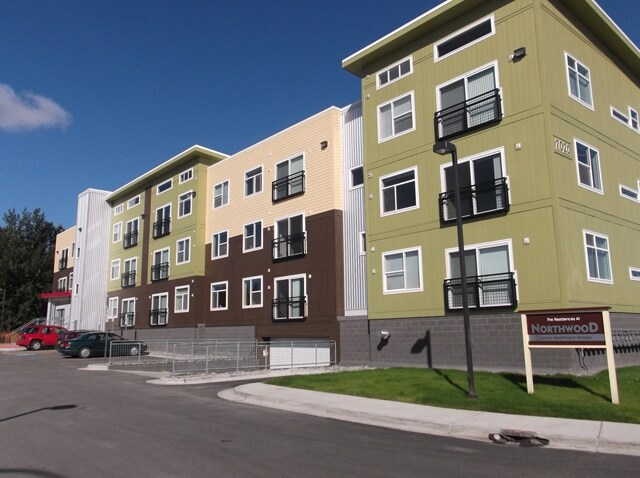 Apartment In Sand Lake