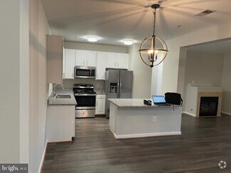 Building Photo - 6475 Cheyenne Dr